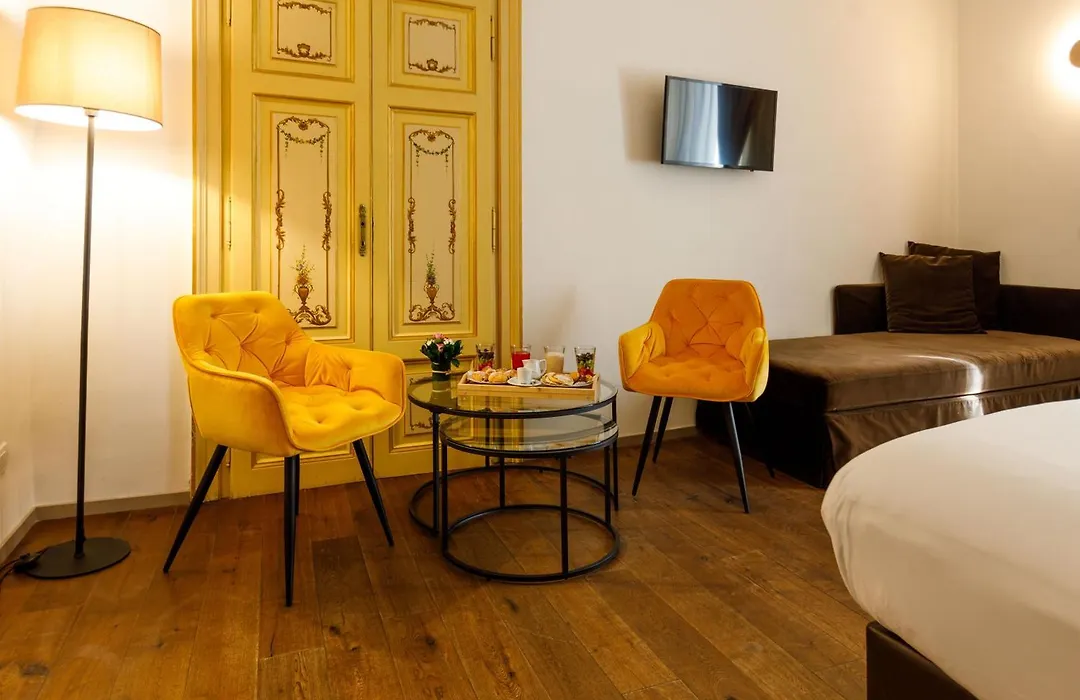 Piazza Farnese Luxury Suites-1